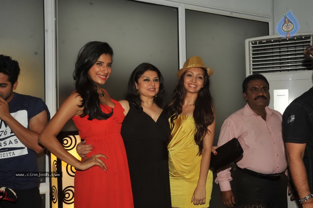 Nautanki Saala Success Party - 62 / 87 photos