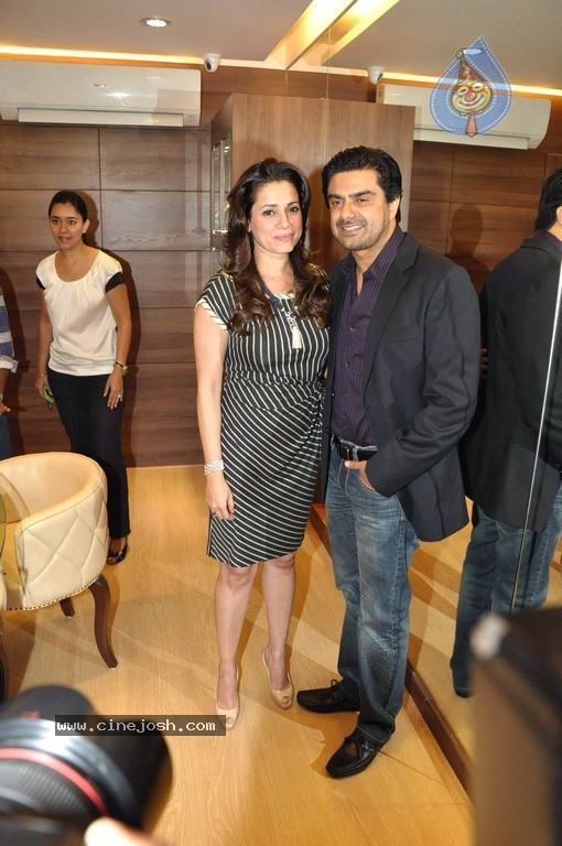 Celebs at Neelam Kothari Jewellery Showroom Launch - 16 / 57 photos