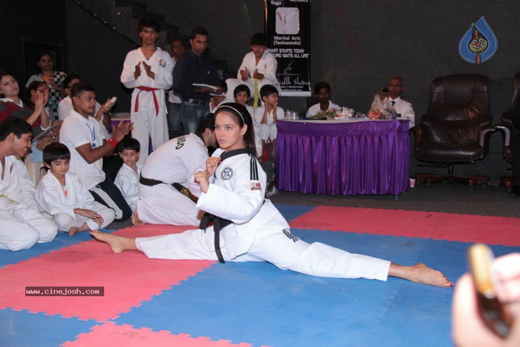 Neetu Chandra at Taekwondo Challenge 2102 Event - 43 / 82 photos
