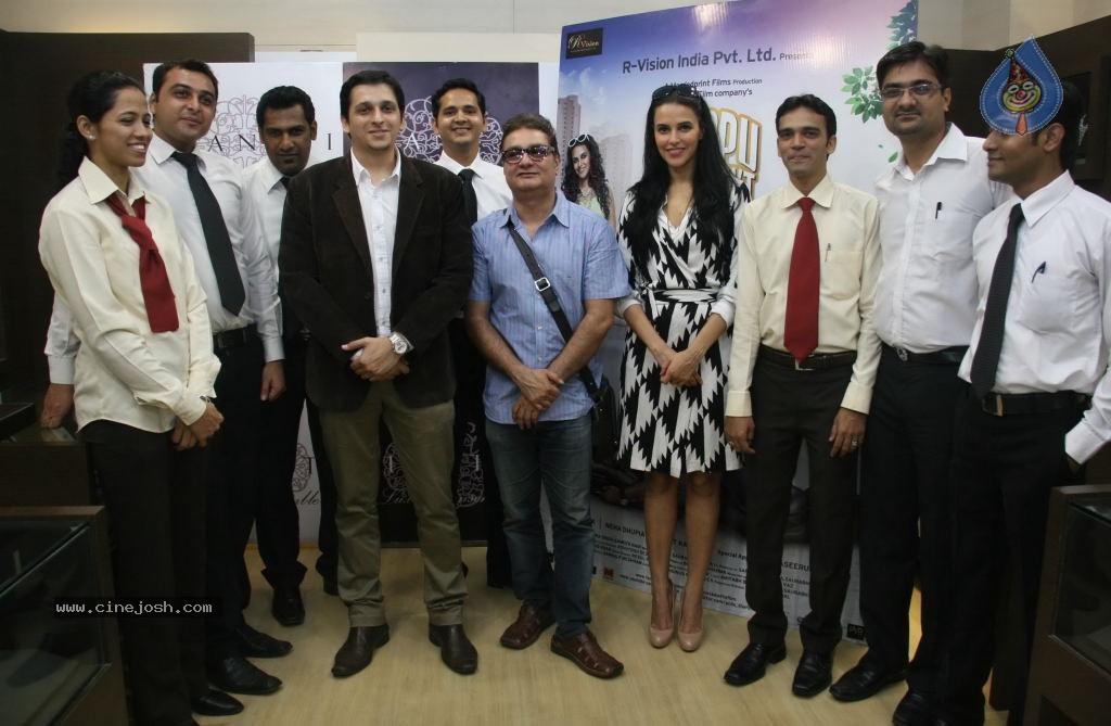 Neha Dhupia at Gianti Event - 10 / 28 photos