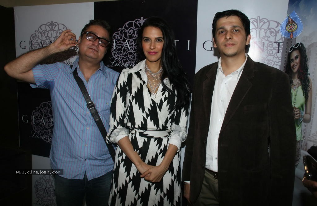Neha Dhupia at Gianti Event - 28 / 28 photos