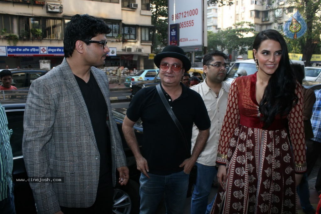 Neha Dhupia at Libas Store Event - 5 / 30 photos