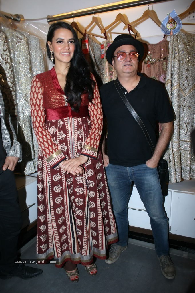 Neha Dhupia at Libas Store Event - 17 / 30 photos