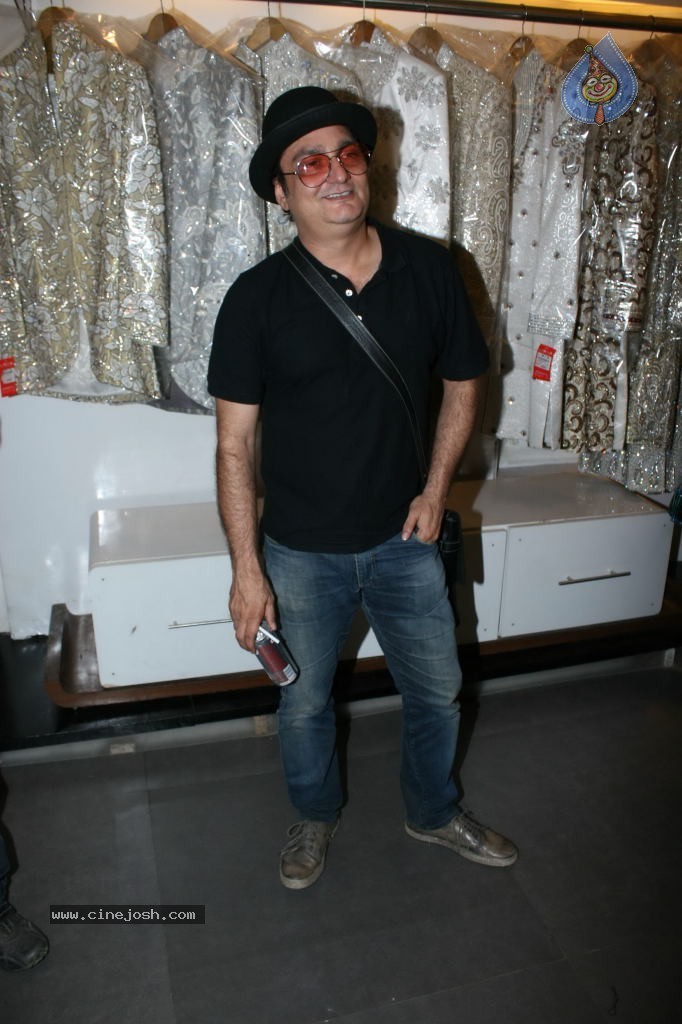 Neha Dhupia at Libas Store Event - 25 / 30 photos