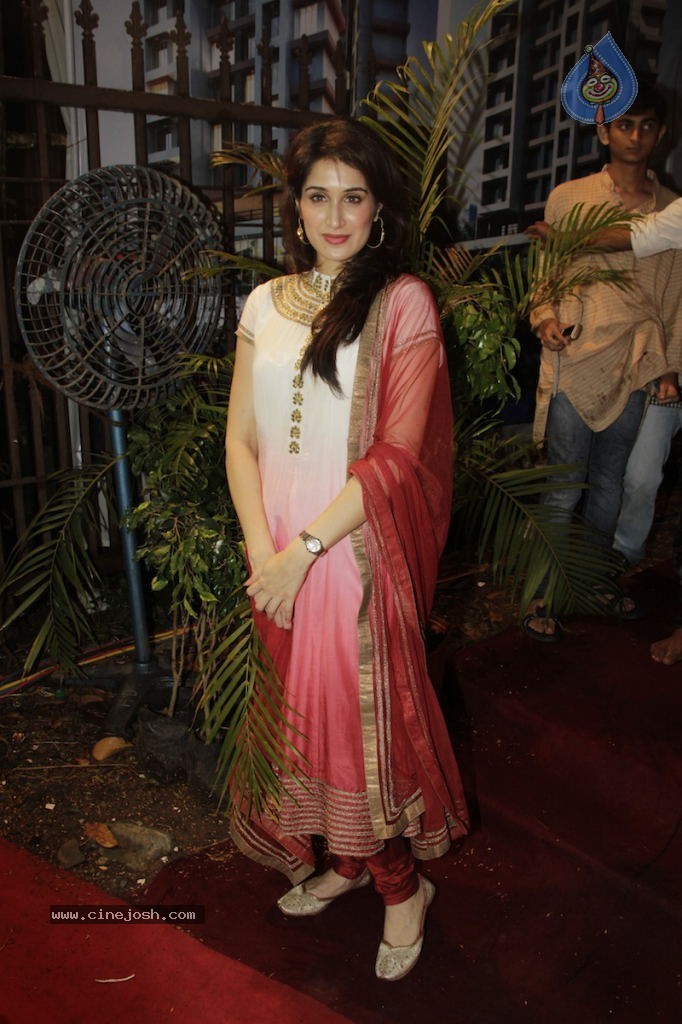 Neha Dhupia Promotes Rush - 2 / 28 photos