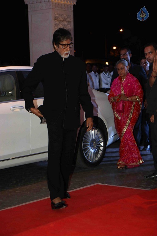 Neil Nitin Mukesh Wedding Reception Photos - 18 / 57 photos