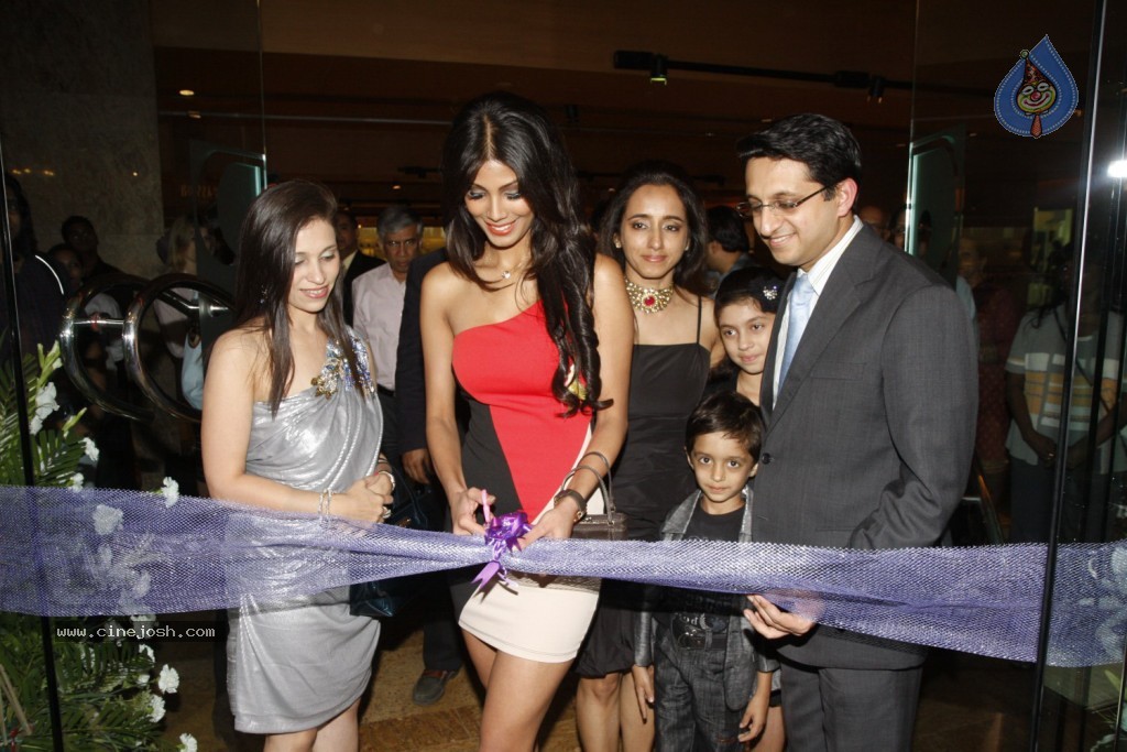 Nicole Faria Launches The Popley La Classic Store - 2 / 30 photos