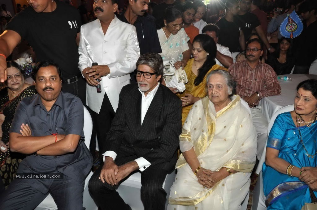 Nitin Chandrakant Desai Book Launch - 28 / 47 photos