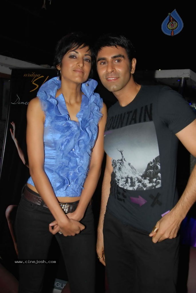 Nritya Shakti 2012 Calendar Launch - 26 / 49 photos