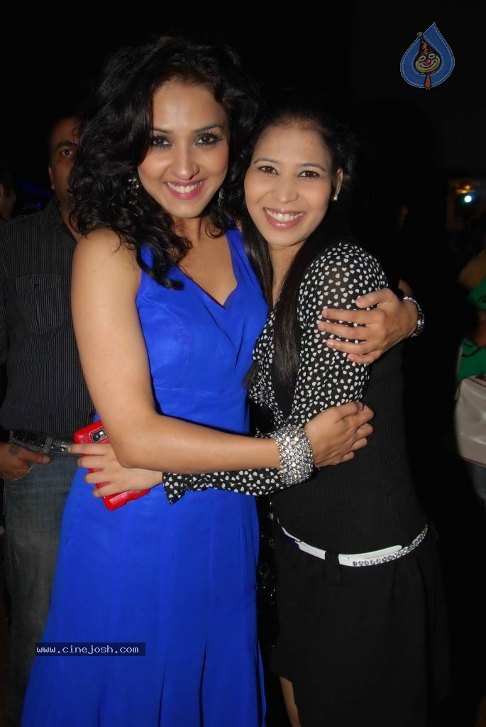 Nritya Shakti 2012 Calendar Launch - 28 / 49 photos