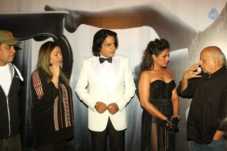 On Location Shoot of Cabaret - 34 / 42 photos