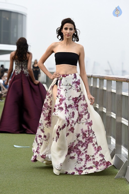 Opening Of Lakme Fashion Week - 34 / 80 photos