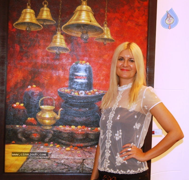 Paramesh Paul Art Exhibition Launch - 9 / 19 photos