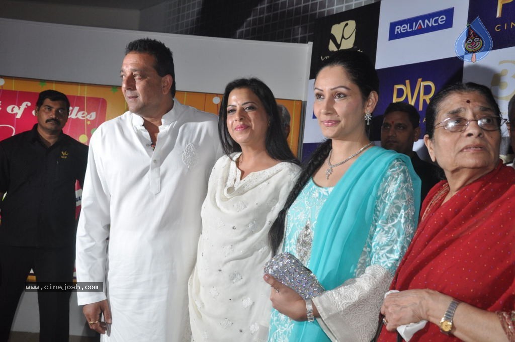Parinda Bollywood Movie Premiere Show - 1 / 68 photos