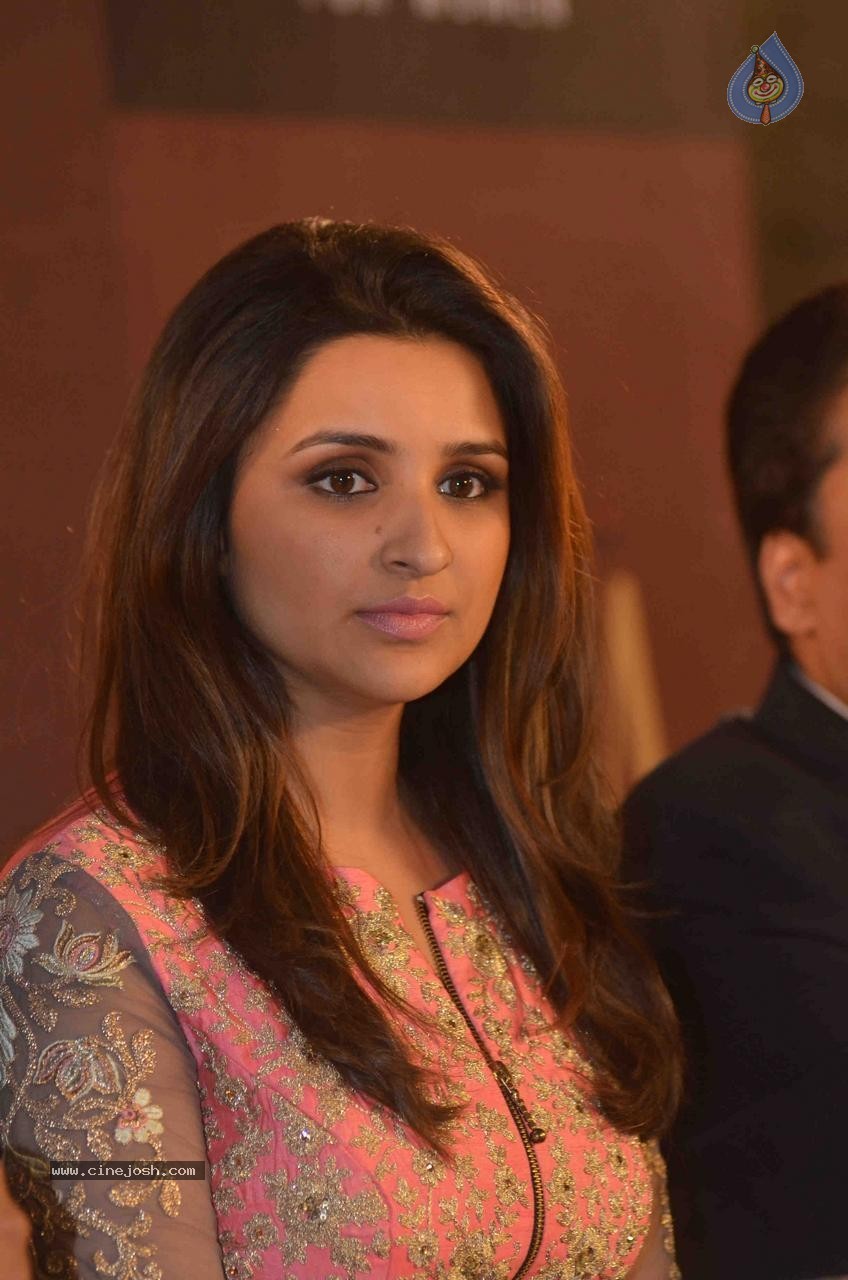 Parineeti Chopra Launches SIYA Fashion Brand - 19 / 44 photos