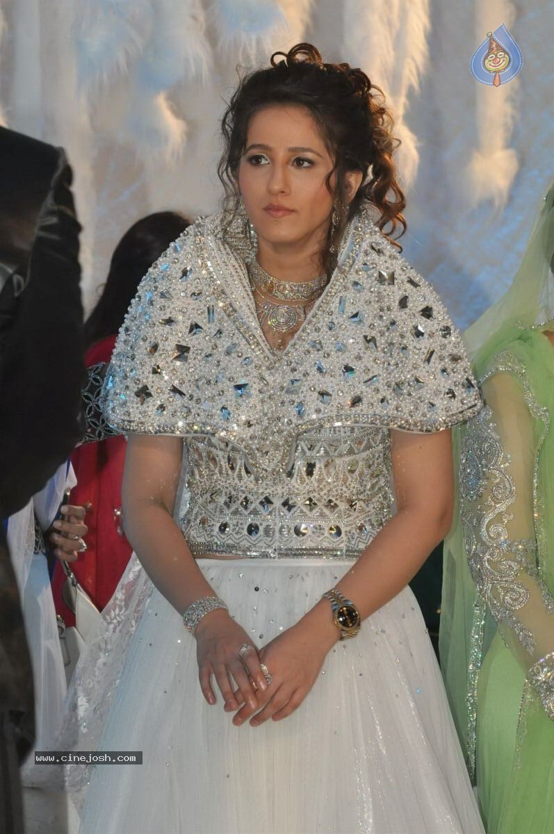 Parvez Lakdawala Daughter Wedding - 4 / 52 photos