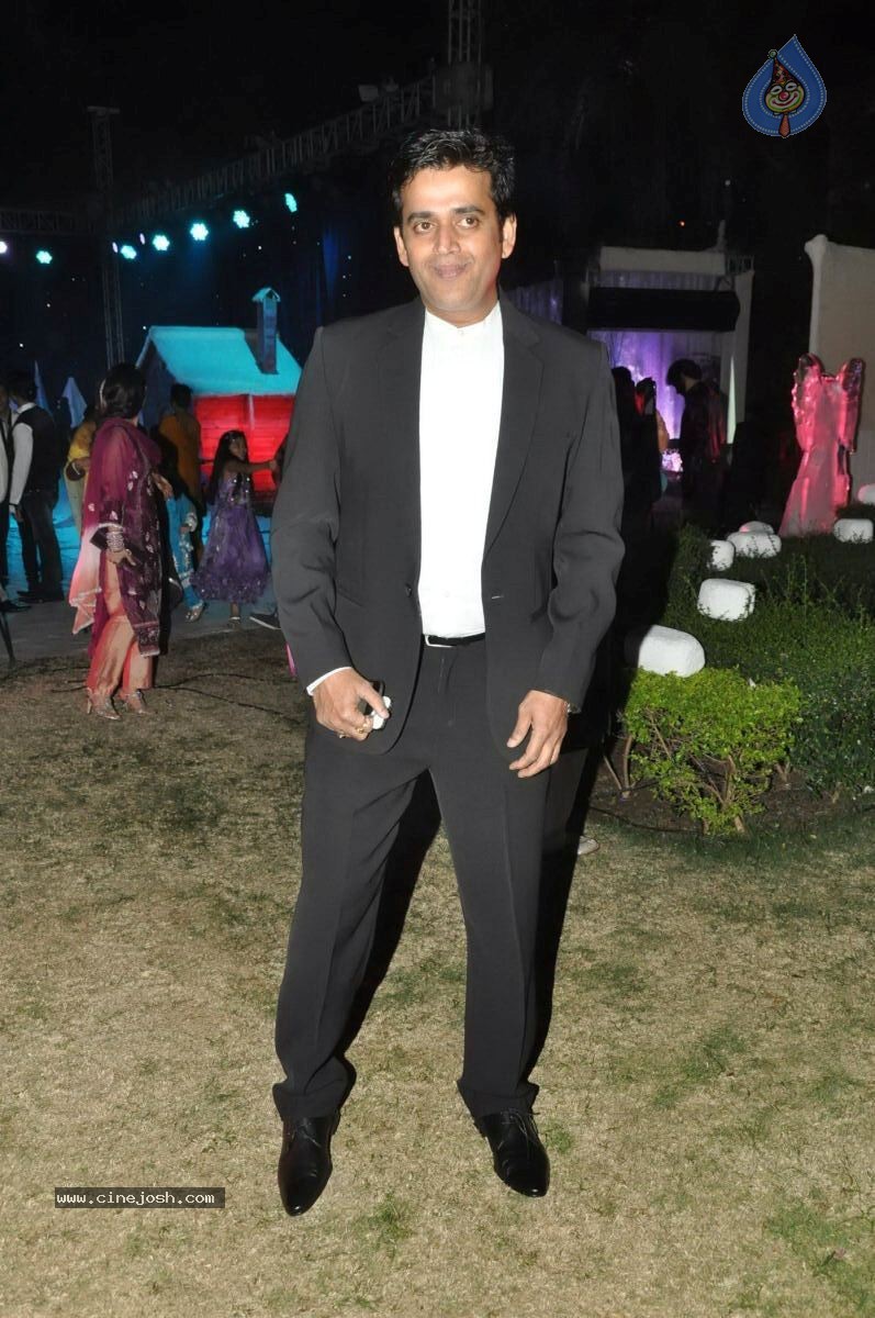 Parvez Lakdawala Daughter Wedding - 5 / 52 photos