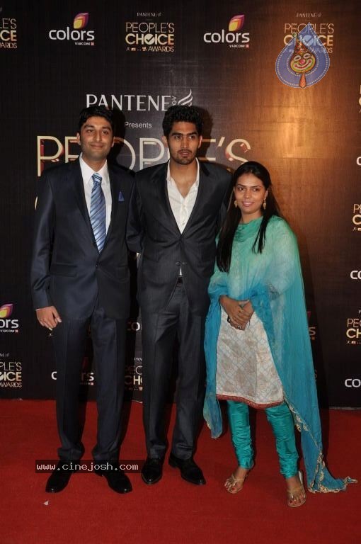 Hot Bolly Celebs at People's Choice Awards 2012 - 114 / 150 photos