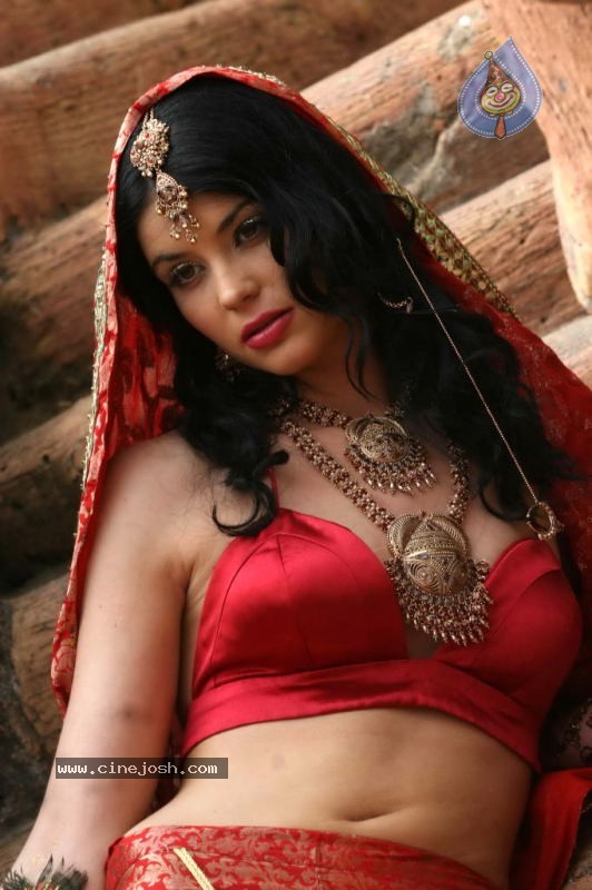 Umair Zafar Collection Photos - 12 / 45 photos