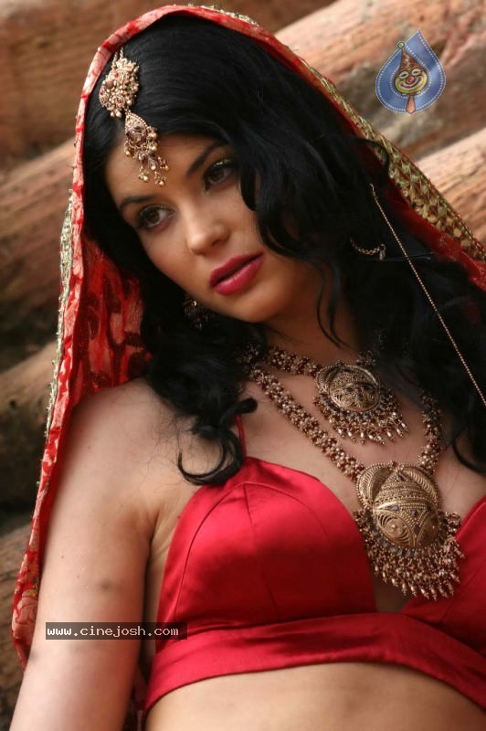 Umair Zafar Collection Photos - 45 / 45 photos