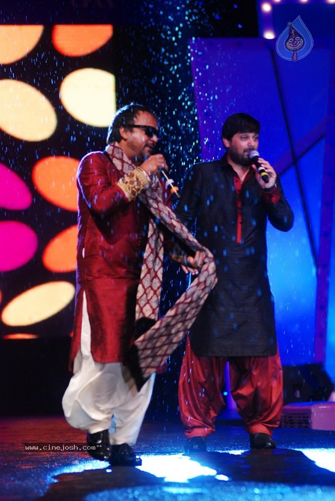 Pidilite 8th Annual Caring with Style Fashion Show - 25 / 127 photos