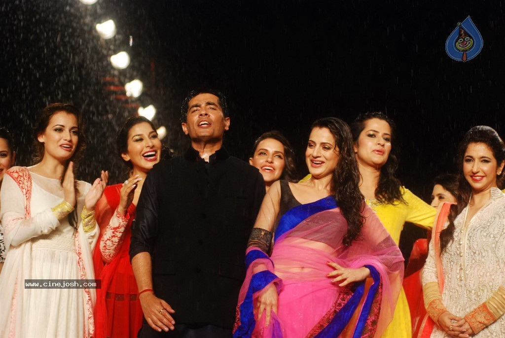 Pidilite 8th Annual Caring with Style Fashion Show - 89 / 127 photos