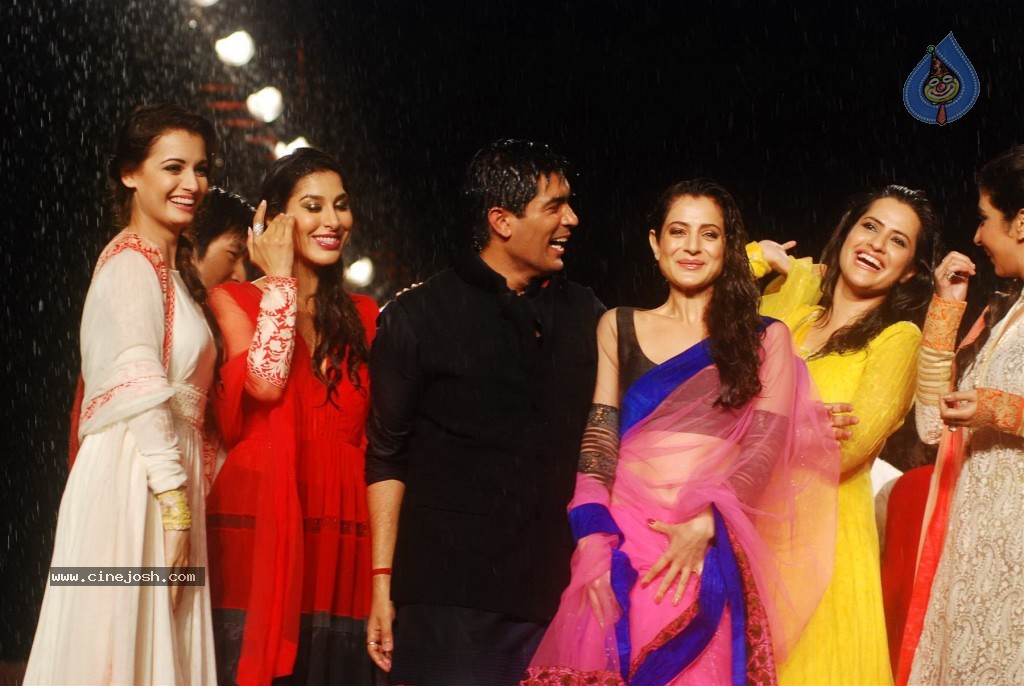 Pidilite 8th Annual Caring with Style Fashion Show - 90 / 127 photos