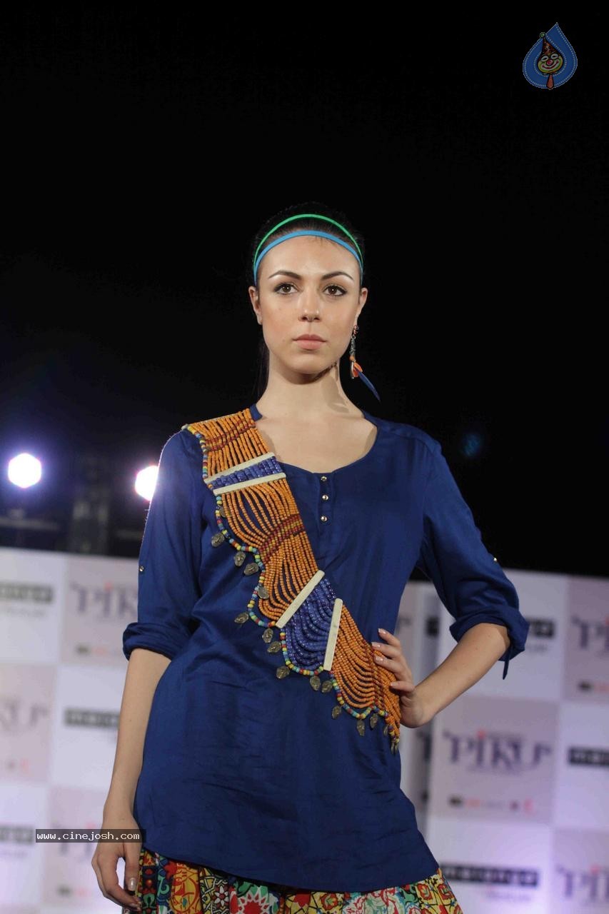 Piku n Melange Promotional Tie Up Event - 37 / 63 photos