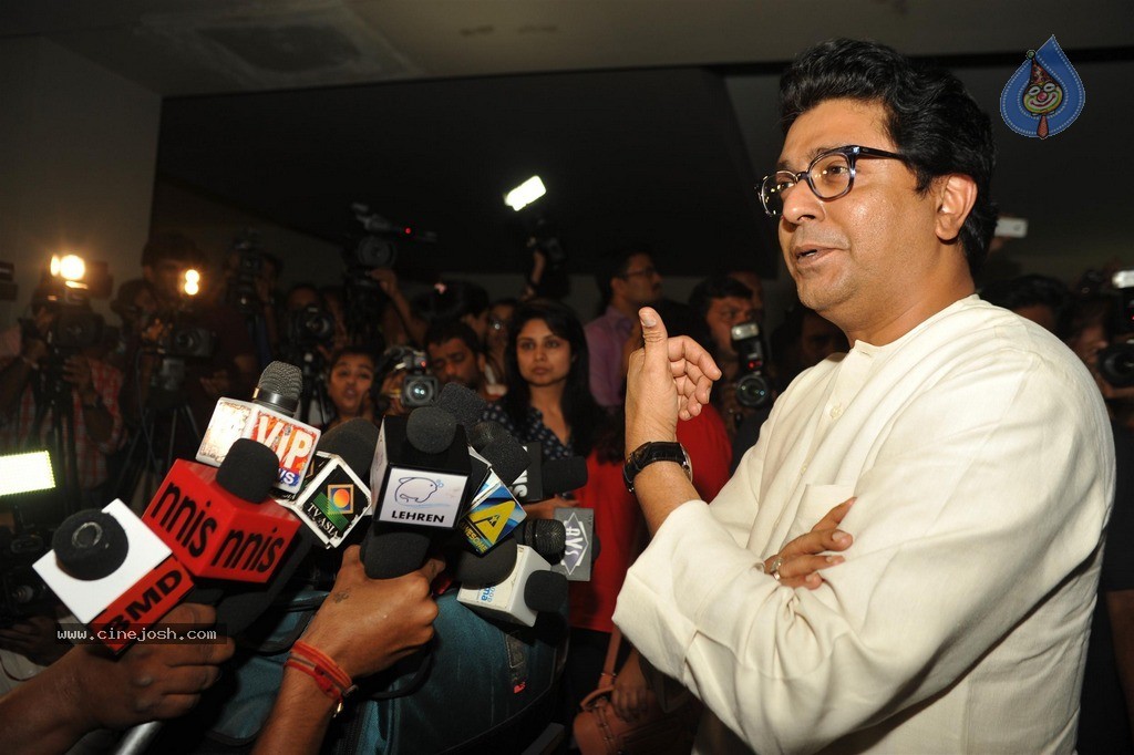 PK Special Screening for Sachin - 9 / 81 photos