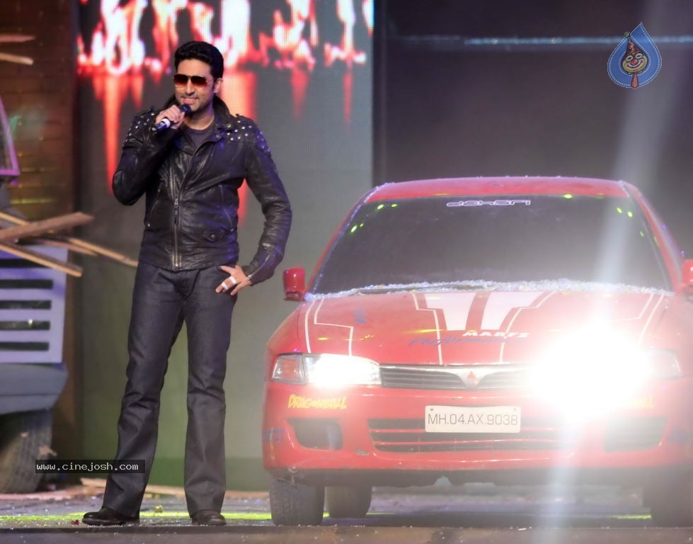 Players Movie Music Launch - 34 / 109 photos