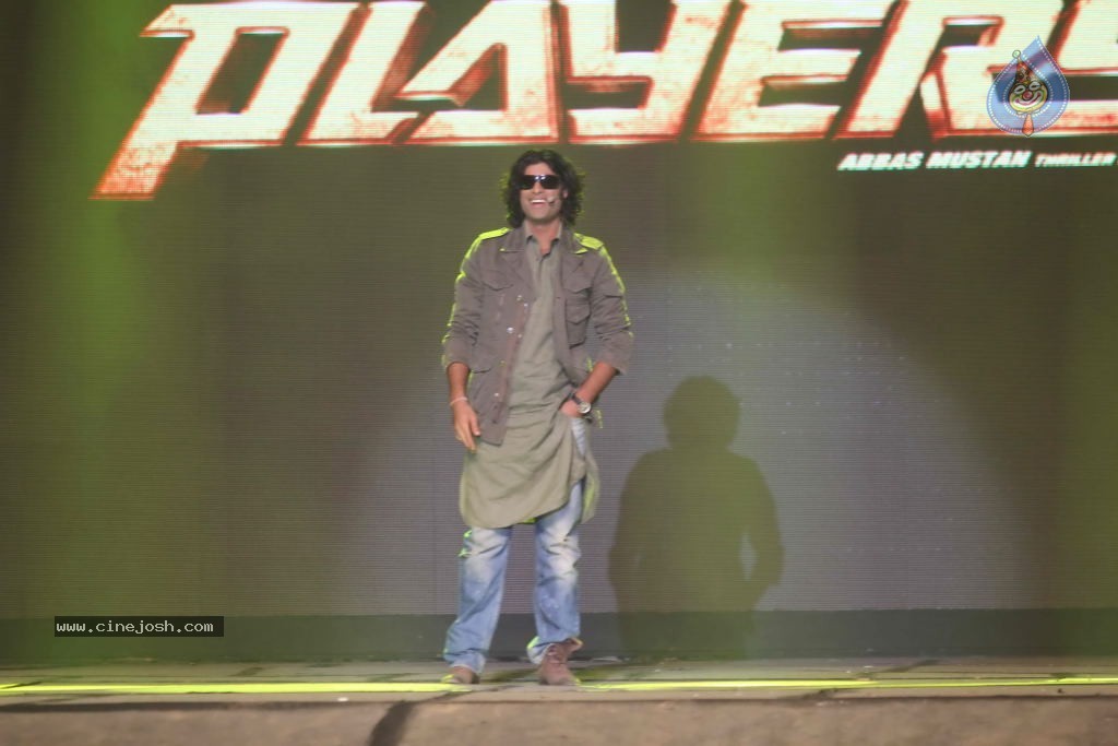 Players Movie Music Launch - 39 / 109 photos