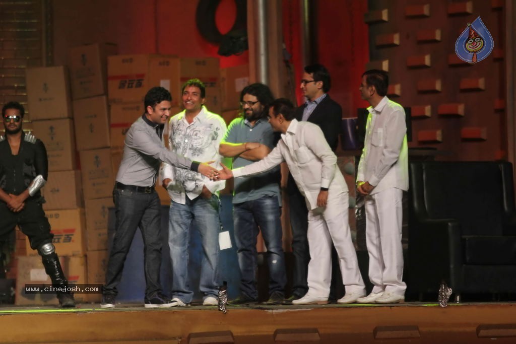 Players Movie Music Launch - 56 / 109 photos