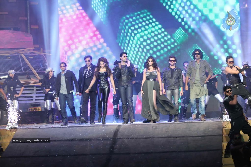 Players Movie Music Launch - 65 / 109 photos