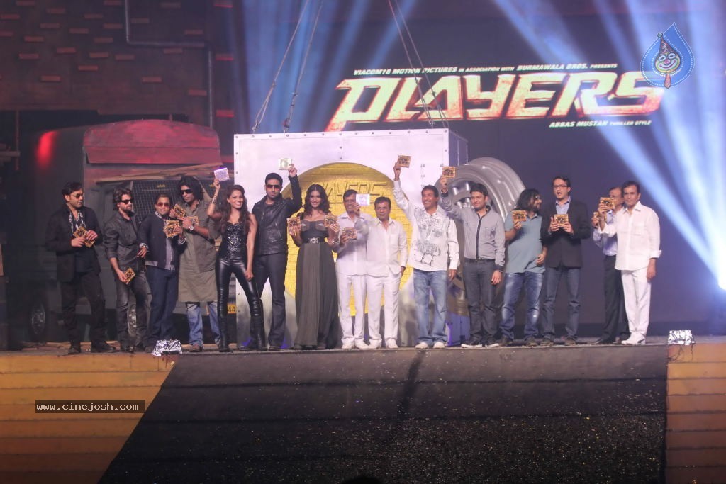 Players Movie Music Launch - 70 / 109 photos