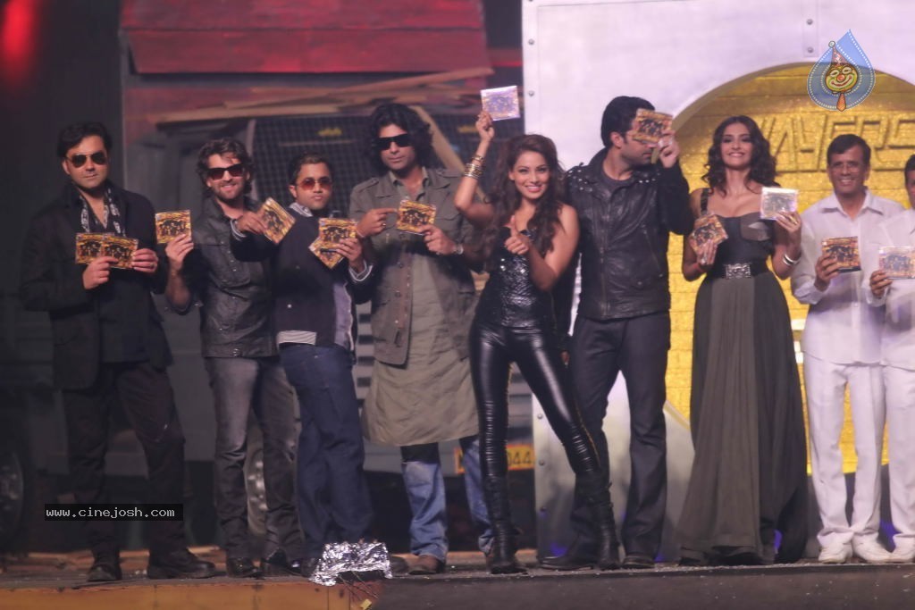 Players Movie Music Launch - 101 / 109 photos