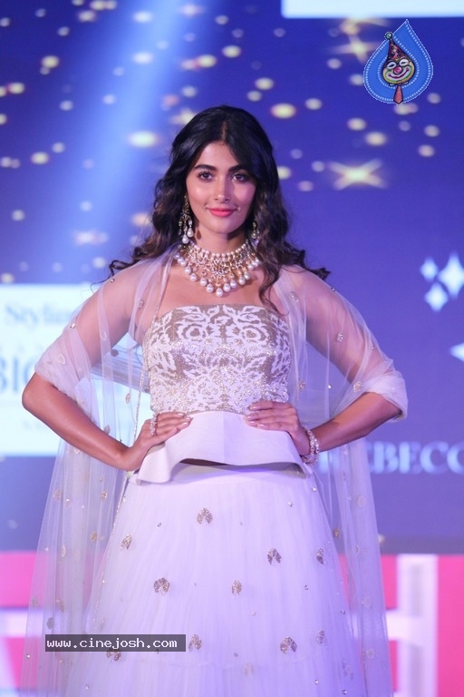 Pooja Hegde and Shamita Shetty at She Matters Fashion Show Photos - 33 / 55 photos
