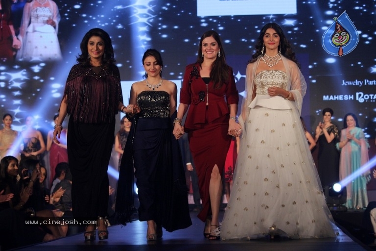 Pooja Hegde and Shamita Shetty at She Matters Fashion Show Photos - 52 / 55 photos