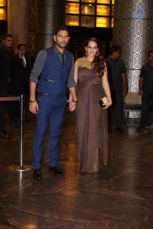 Preity Zinta Reception Party - 19 / 34 photos