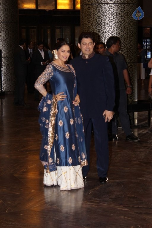Preity Zinta Reception Party - 30 / 34 photos