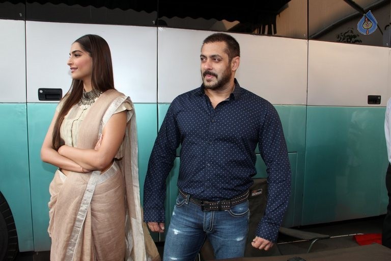Prem Ratan Dhan Payo Press Meet - 5 / 29 photos
