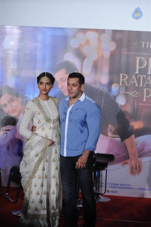 Prem Ratan Dhan Payo Trailer Launch - 1 / 62 photos