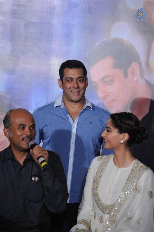 Prem Ratan Dhan Payo Trailer Launch - 25 / 62 photos