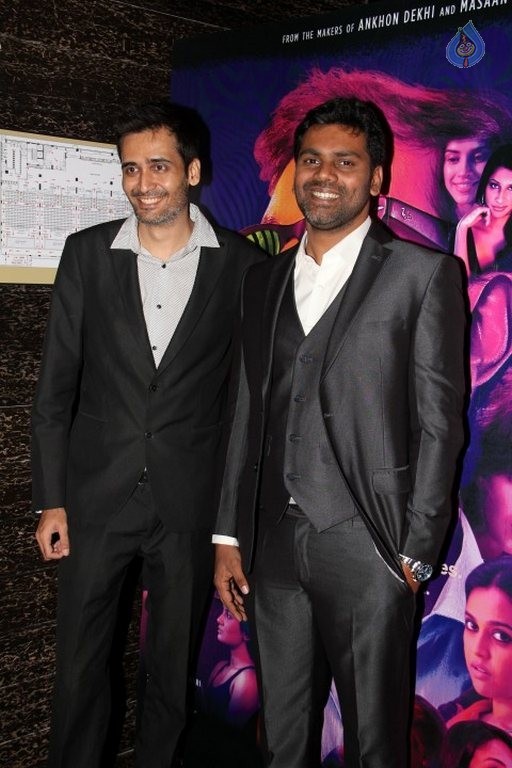 Premiere of Film X with Star Cast - 30 / 37 photos