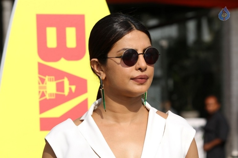 Priyanka Chopra at Baywatch Press Meet - 10 / 28 photos