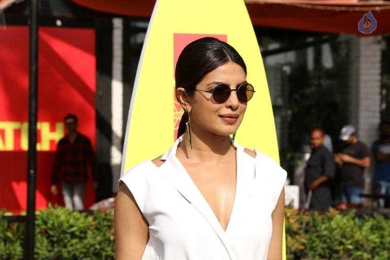 Priyanka Chopra at Baywatch Press Meet - 19 / 28 photos