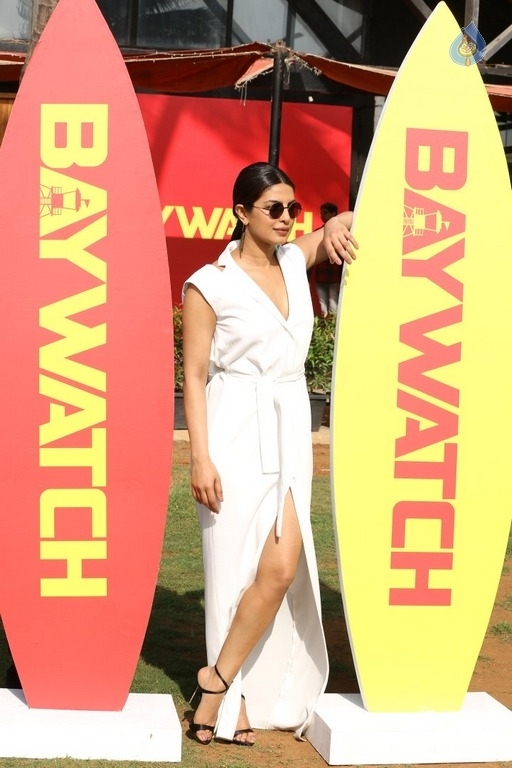 Priyanka Chopra at Baywatch Press Meet - 21 / 28 photos