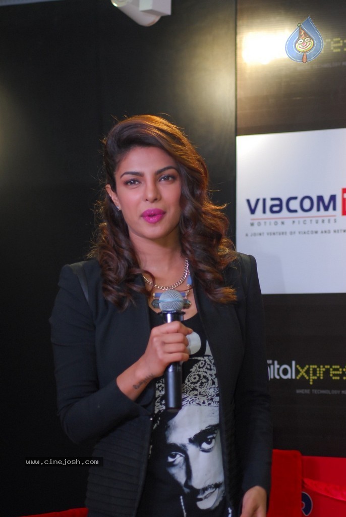 Priyanka Chopra at Reliance Digital Express  - 59 / 70 photos