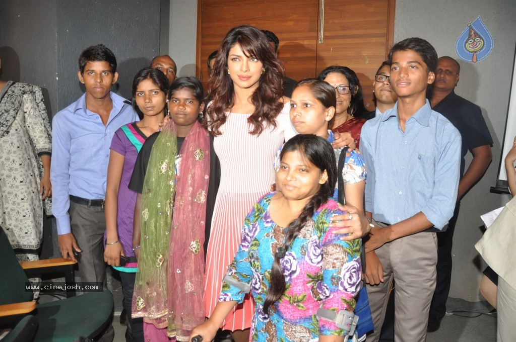 Priyanka Chopra at Unicef Event - 19 / 30 photos