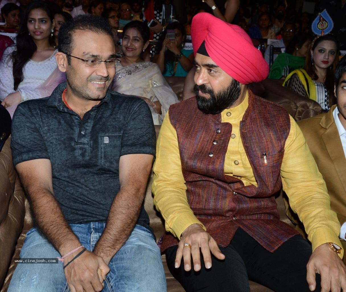 Punjabi Icon Awards at Baisakhi Di Raat 2015 - 13 / 22 photos