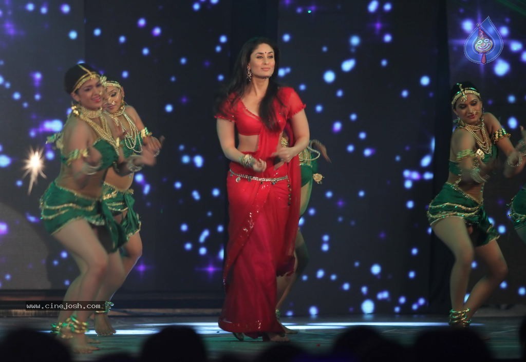 RA.One Movie Music Launch - 35 / 101 photos